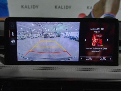 Used 2024 Genesis G70 2.5T image 7