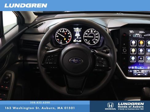 Used 2024 Subaru Crosstrek 2.0i Premium image 18