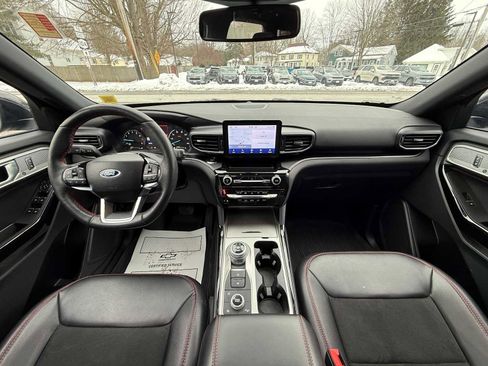 Used 2024 Ford Explorer ST-Line w/ Class IV Trailer Tow Package image 10