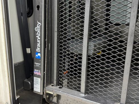 Used 2016 Ford E-350 and Econoline 350 Super Duty w/ Shuttle Bus Prep Package image 77