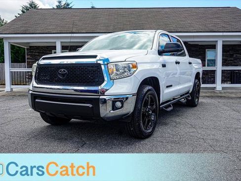 Used 2017 Toyota Tundra SR5 w/ SR5 Upgrade Package AWD/4WD image 11