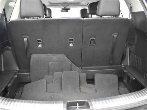 Used 2022 Kia Telluride SX w/ SX Prestige Package image 9