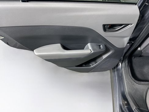 Used 2025 Subaru Crosstrek 2.0i Premium image 26