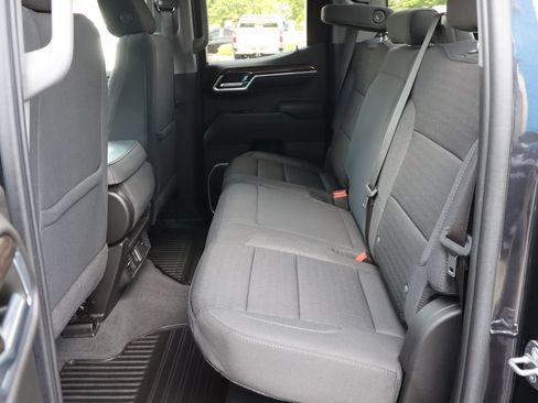Used 2023 Chevrolet Silverado 1500 RST AWD/4WD image 17
