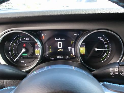 Used 2022 Jeep Wrangler Unlimited Rubicon 4xe w/ Steel Bumper Group image 37