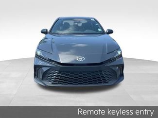 Used 2025 Toyota Camry SE FWD video 2