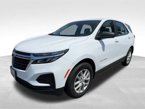 New 2024 Chevrolet Equinox LS w/ LPO, Floor Liner Package FWD image 60