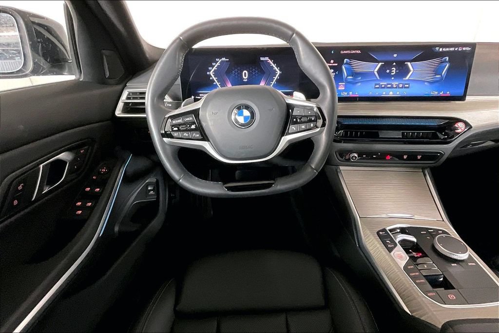 Used 2025 BMW 330i Sedan RWD image 4
