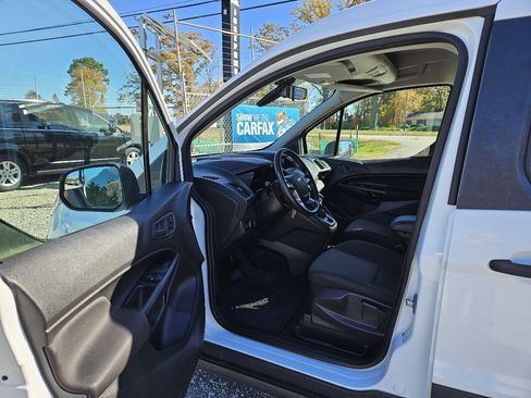 Used 2018 Ford Transit Connect XL image 9