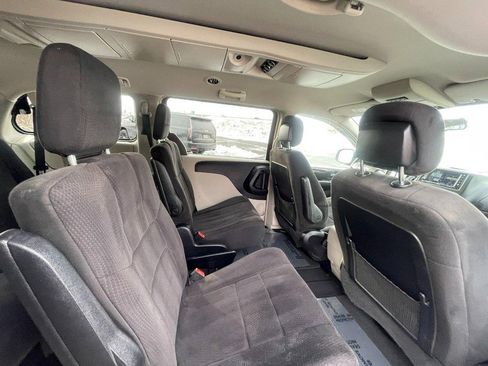 Used 2011 Dodge Grand Caravan Crew image 10