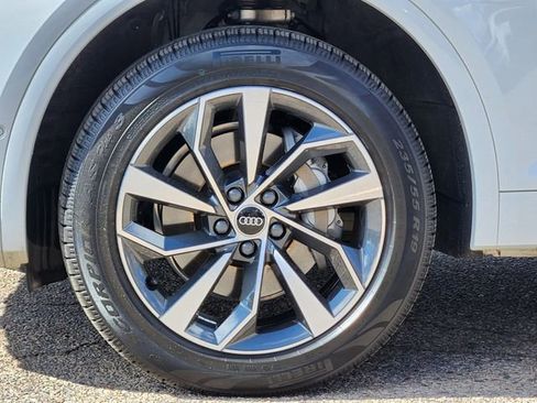 Used 2021 Audi Q5 Prestige AWD/4WD image 9
