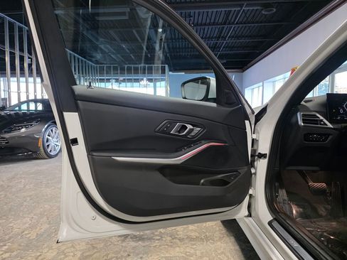 Used 2025 BMW 330i xDrive Sedan image 15