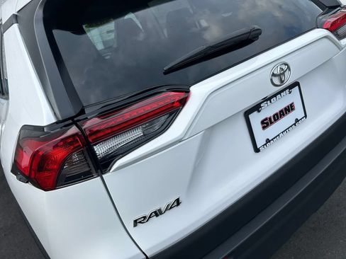 Used 2025 Toyota RAV4 XLE AWD/4WD image 31
