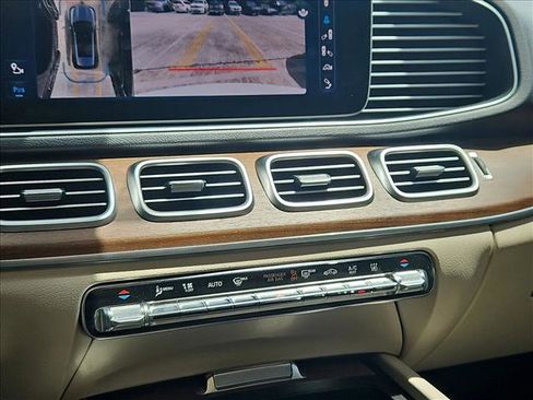 Used 2024 Mercedes-Benz GLE 450e 4MATIC image 15