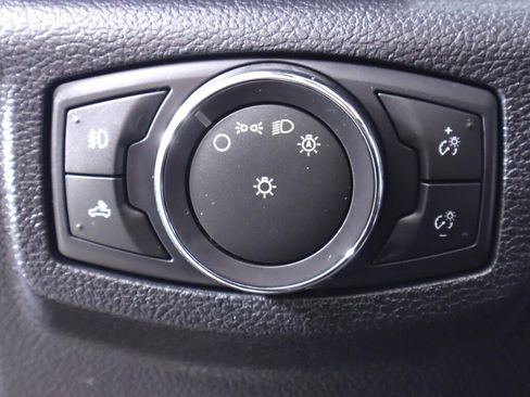 Used 2015 Ford F150 XLT w/ Equipment Group 301A Mid AWD/4WD image 10