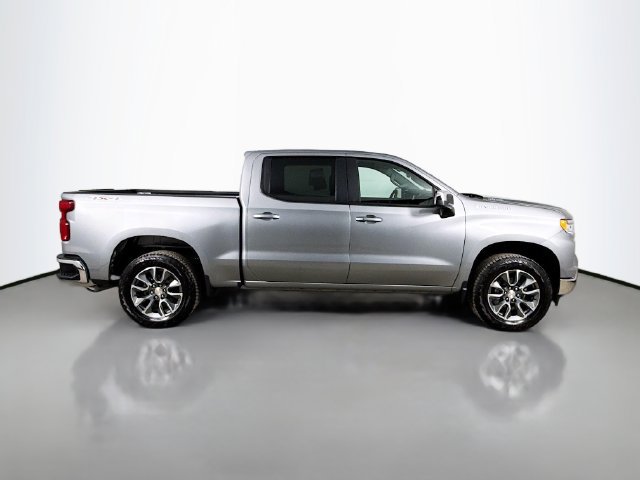 Used 2026 Chevrolet Silverado 1500 LT AWD/4WD image 11