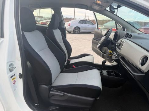 Used 2013 Toyota Yaris LE image 13