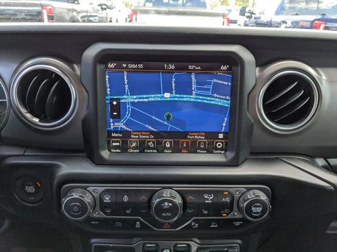 Used 2022 Jeep Wrangler Unlimited Rubicon 4xe w/ Steel Bumper Group image 23