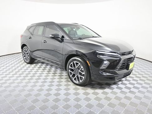 Used 2024 Chevrolet Blazer RS w/ Driver Confidence II Package image 9