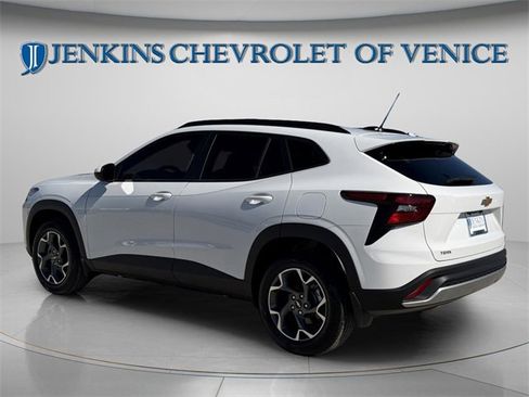 New 2026 Chevrolet Trax LT image 5