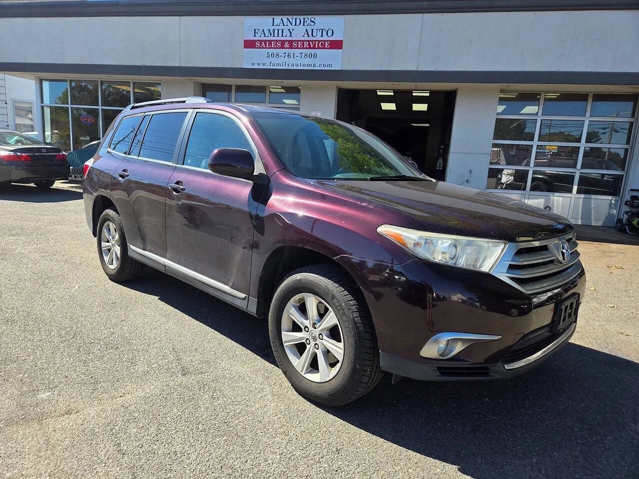 Used 2012 Toyota Highlander SE w/ Tow Pkg AWD/4WD image 34