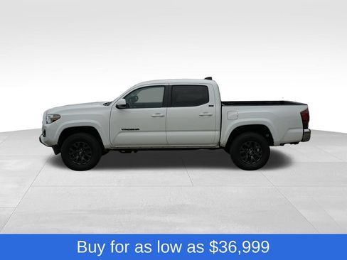 Used 2023 Toyota Tacoma SR5 AWD/4WD image 8
