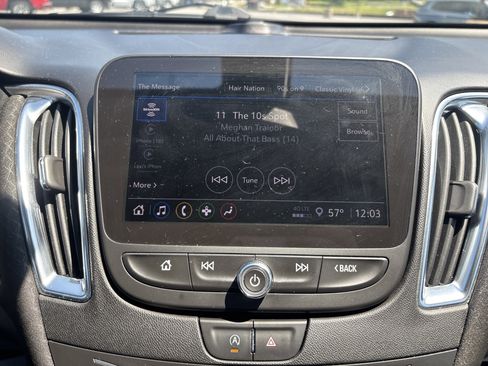 Used 2021 Chevrolet Malibu LT FWD image 25