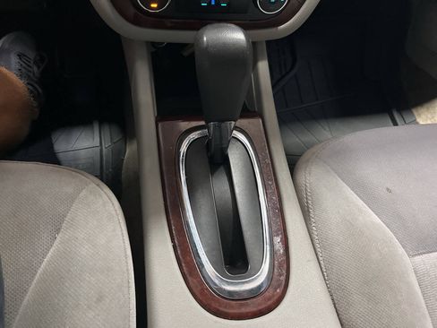 Used 2009 Chevrolet Impala LT FWD image 9