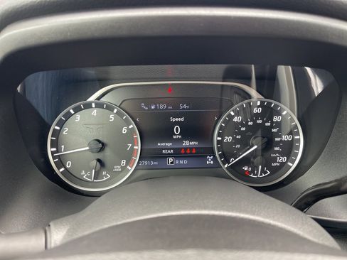 Certified 2024 Nissan Titan SV w/ SV Convenience Package image 9