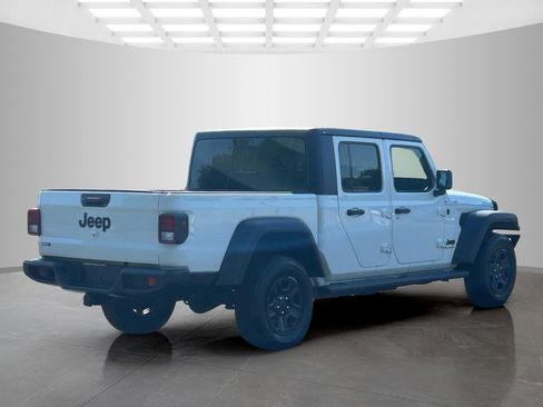 Used 2024 Jeep Gladiator Sport AWD/4WD image 5