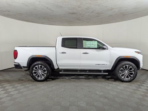 New 2026 GMC Canyon Denali image 6