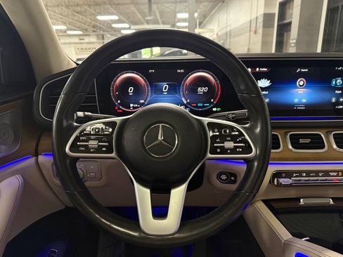 Used 2021 Mercedes-Benz GLS 450 4MATIC image 12