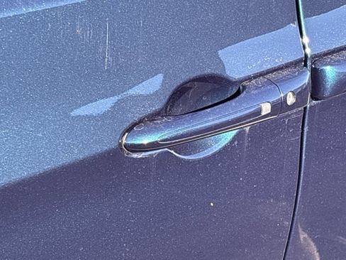 Used 2024 Chrysler Pacifica Touring-L w/ S Appearance Package image 14