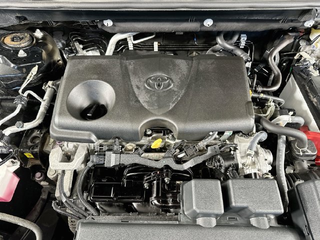 Used 2023 Toyota RAV4 XLE AWD/4WD image 32