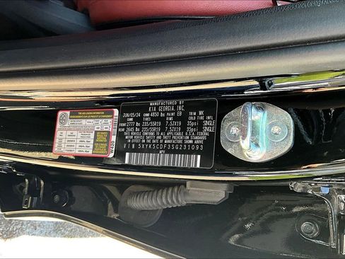 Certified 2025 Kia Sportage SX AWD/4WD image 18
