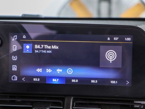 Used 2025 Chevrolet Trax ACTIV w/ Driver Confidence Package image 19