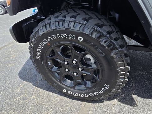 Used 2023 Jeep Wrangler Unlimited w/ Cold Weather Group AWD/4WD image 51