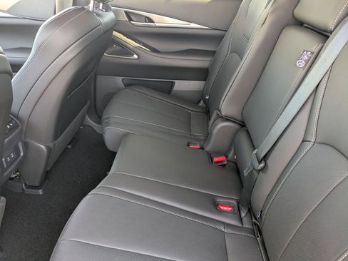 Certified 2026 INFINITI QX60 Luxe w/ Cargo Package FWD image 27