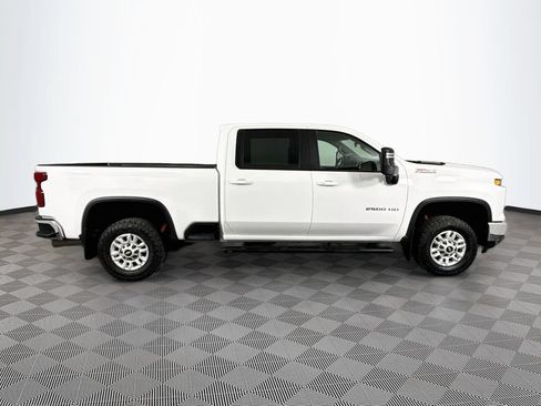 Used 2024 Chevrolet Silverado 2500 LT w/ Convenience Package AWD/4WD image 8