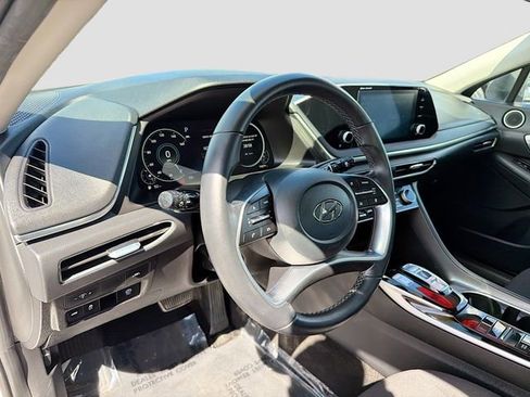 Used 2022 Hyundai Sonata SEL w/ Convenience Package image 9