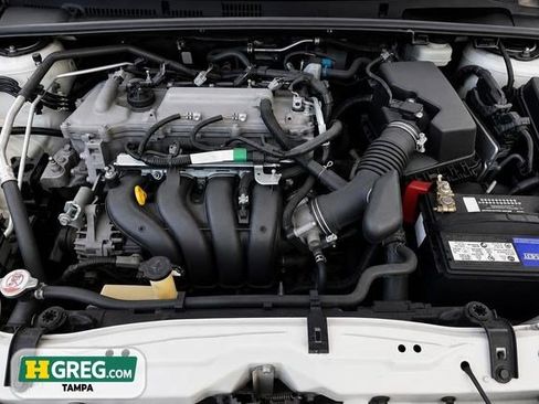 Used 2018 Toyota Corolla LE FWD image 18