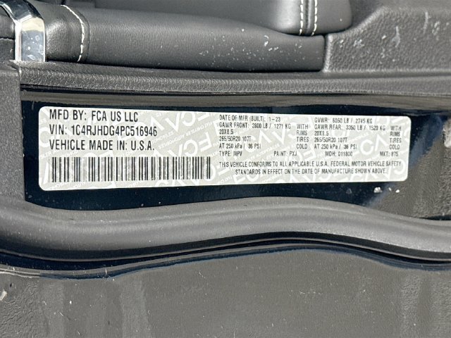 Used 2023 Jeep Grand Cherokee Overland w/ Rear Seat Video Group I AWD/4WD image 32