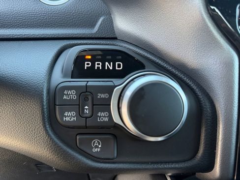 New 2026 RAM 1500 4x4 Crew Cab image 19