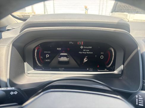 Used 2026 Nissan Rogue SL AWD/4WD image 42