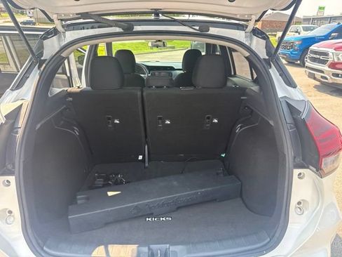 Used 2021 Nissan Kicks SR FWD image 26