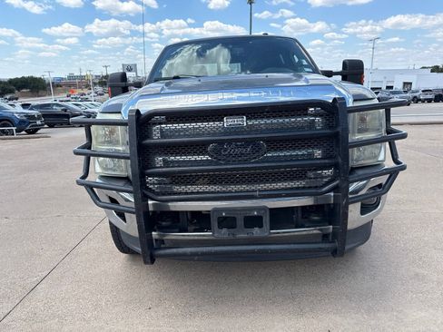 Used 2016 Ford F250 Lariat w/ Lariat Ultimate Package AWD/4WD image 2