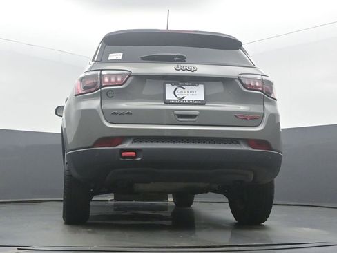 Used 2023 Jeep Compass Trailhawk w/ Trailhawk Convenience Group image 50