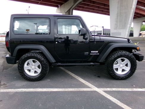 Used 2014 Jeep Wrangler Sport w/ Quick Order Package 24S AWD/4WD image 5