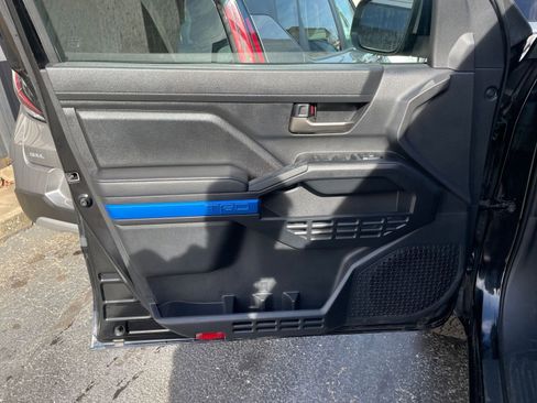 Used 2025 Toyota Tacoma SR image 20