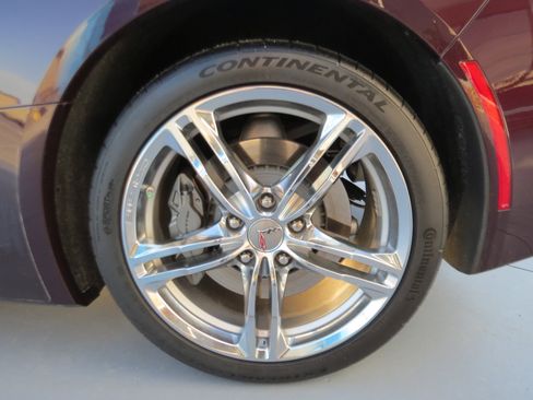 Used 2017 Chevrolet Corvette Stingray Coupe w/ LPO, Stingray Logo Package RWD image 7